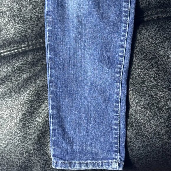 Jessica Simpson Kiss Me Super Skinny Jeans Raw Hem Distressed Women’s 14/32 - Picture 9 of 15